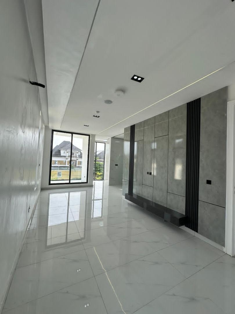 Excellently finished duplex