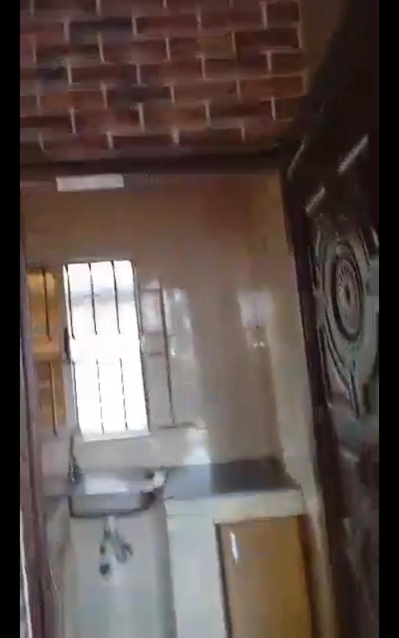 Mini Flat Upstairs at Greenfield Estate, Ago Palace Way