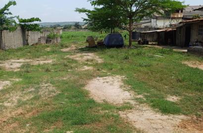 14 plots of Land for sell along Lagos/Ibadan Expressway by the road.  t 5km from Redeem main gate.