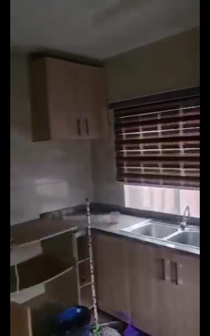 3-Bedroom Flat with BQ at Estate Mende, Maryland