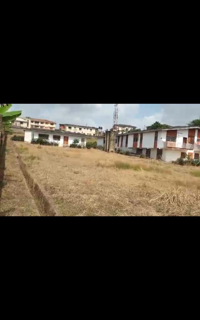 10-Room Duplex with 5-Room Guest Chalet | Idi Ishin, Ibadan