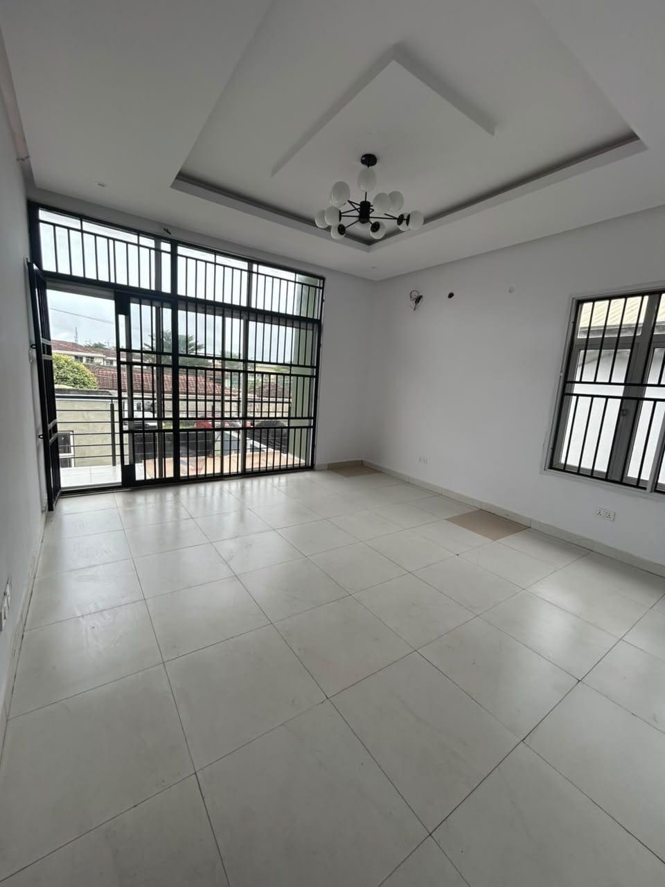 TO LET – Newly Refurbished 2-Bedroom Apartments | Lekki Phase 1