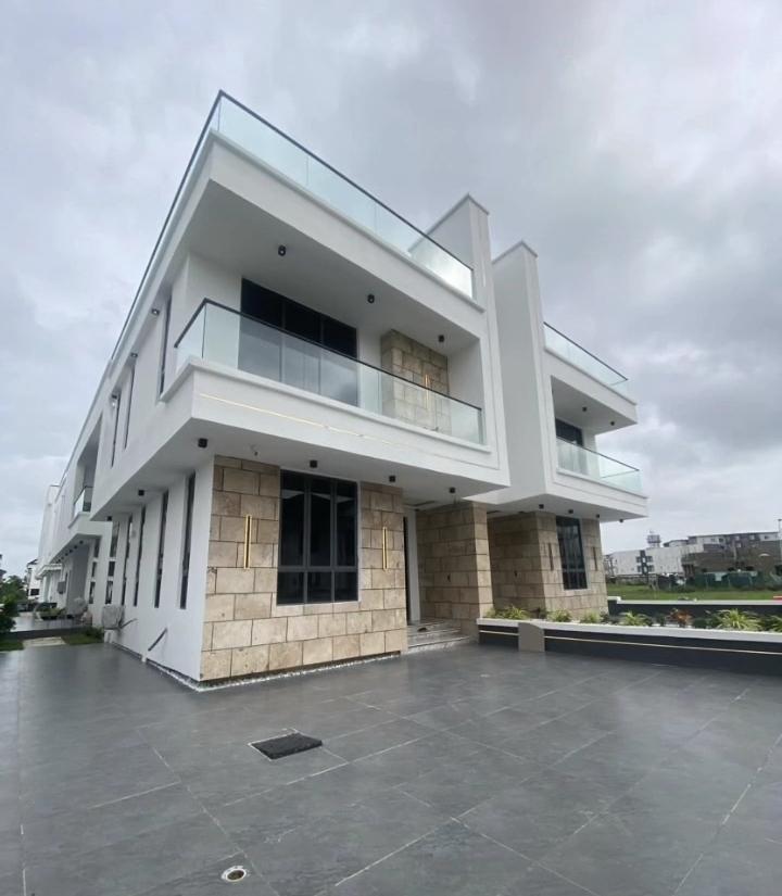 5-Bedroom Semi-Detached Duplex with BQ, Pool, Elevator & Cinema at Cowrie Creek, Ikate, Lekki