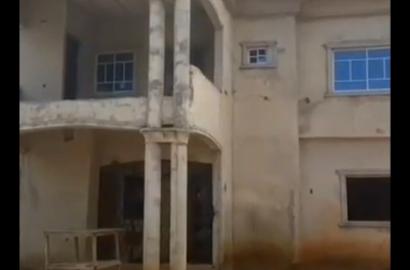 6-Bedroom Duplex + 2 Units of Room & Parlour Self-Contained for Sale at MTN Mast, Ugbor