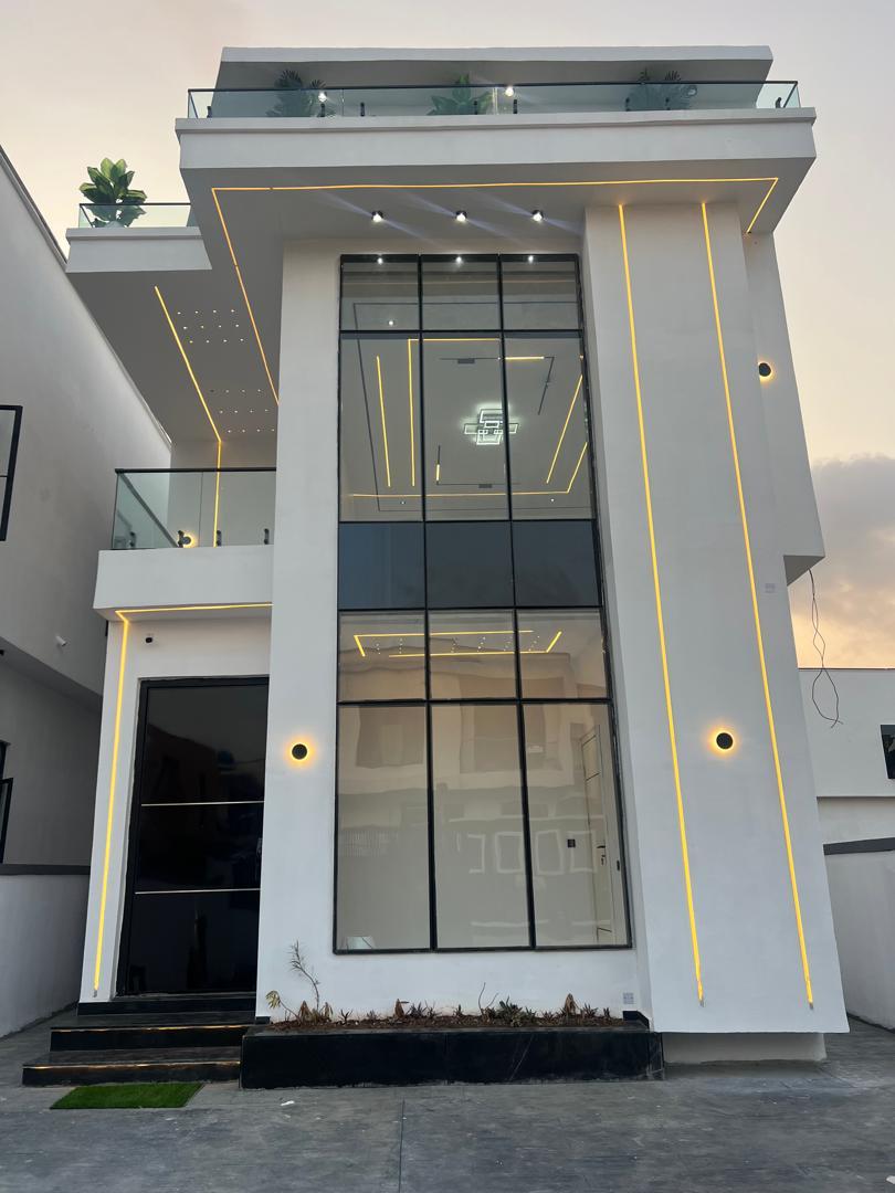 5-Bedroom Fully Detached Luxury Home with BQ at VGC Extension