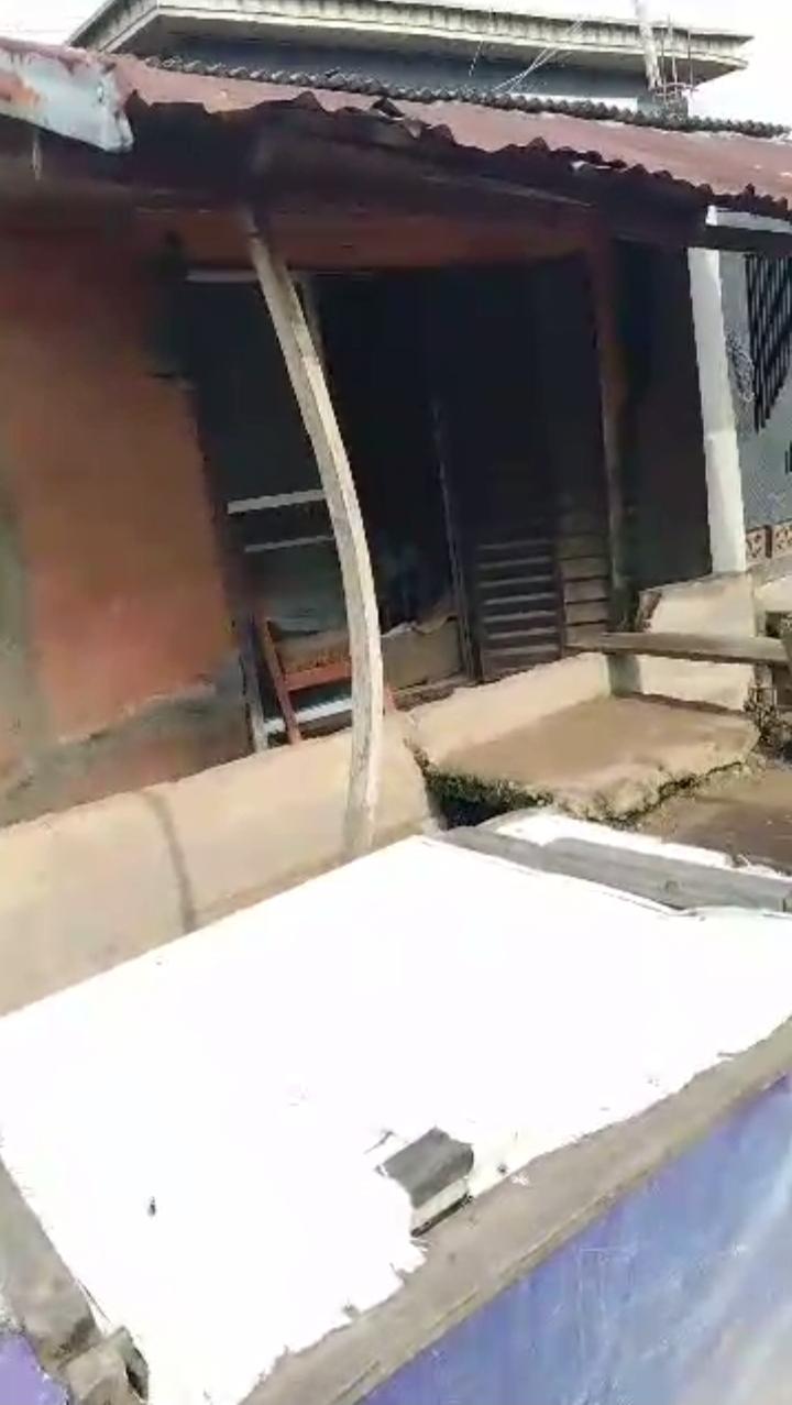 PRICE SLASH! ₦25M Half-Plot Bungalow Along Isolo–Ikotun Express Road