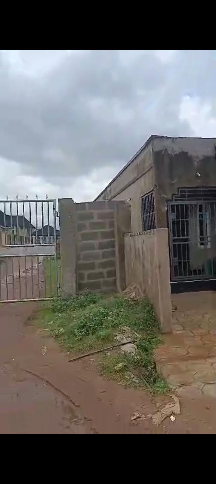 2-Bedroom Flat + Shop at Onigbin, Ijagba