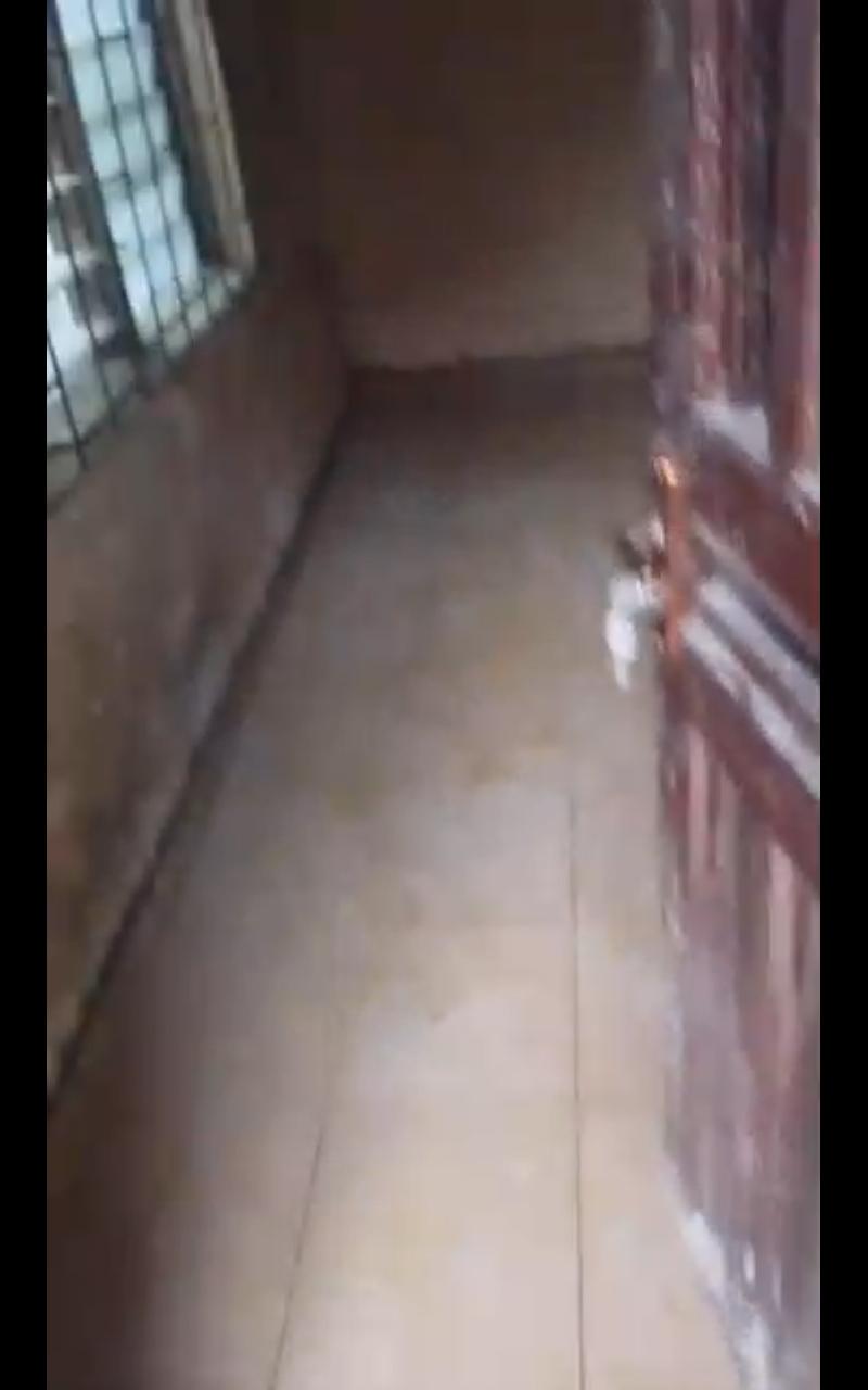 mini flat to let – Ologun, Ijegun