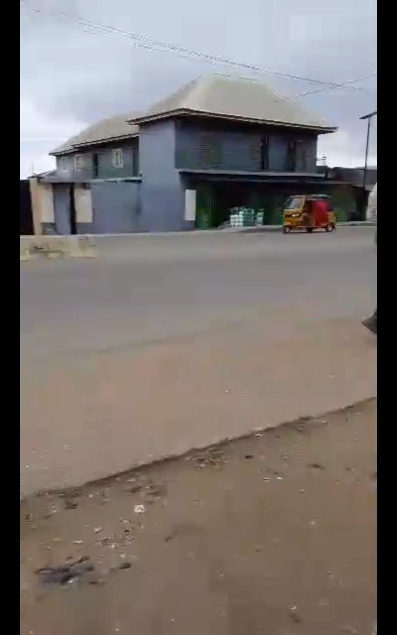 Commercial/residential property for sale – abarenje/ikotun road  📝 Description