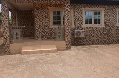5-Bedroom Bungalow on Full Plot at Doland Estate