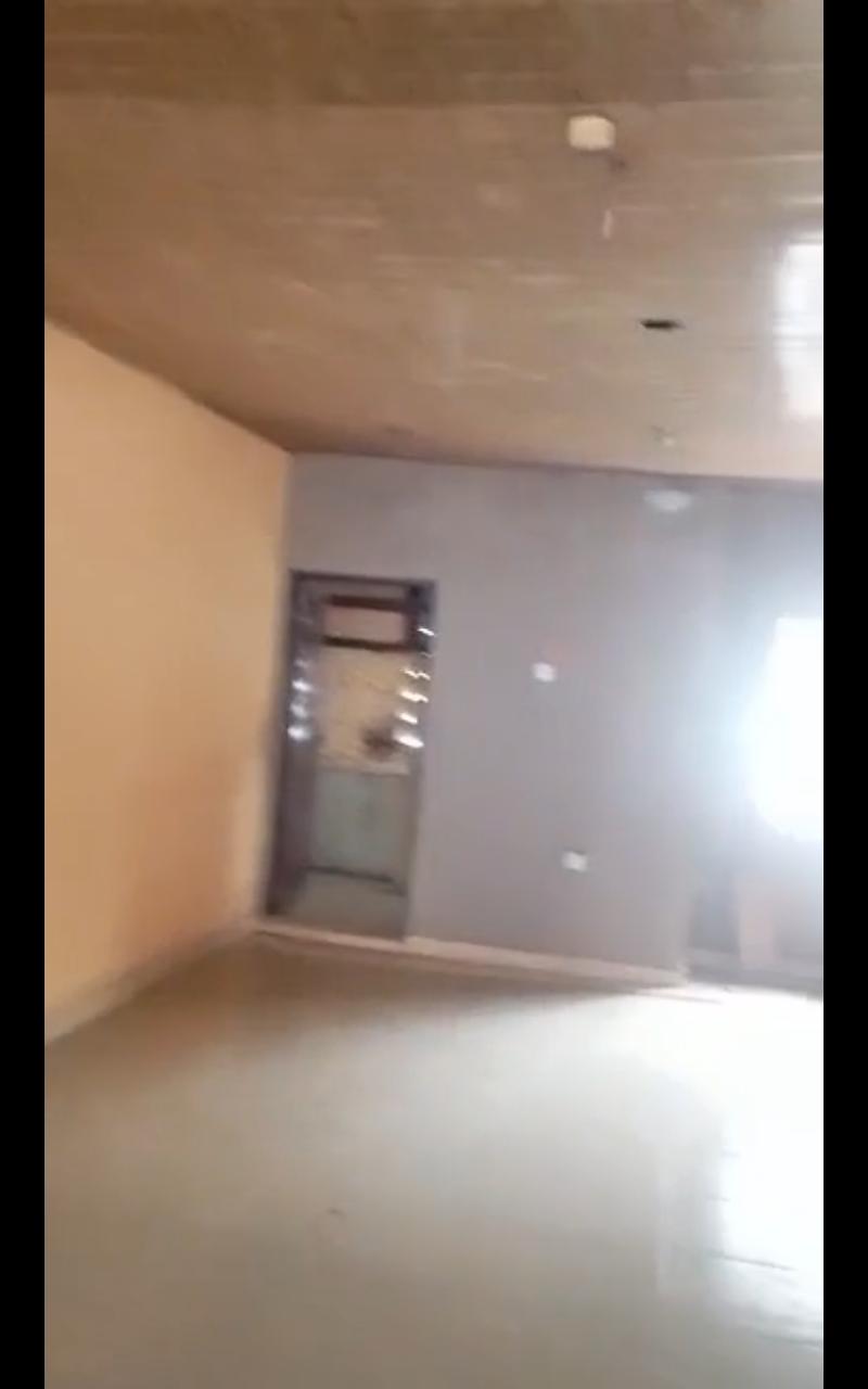 4-Bedroom Flat Upstairs at Oke Afa