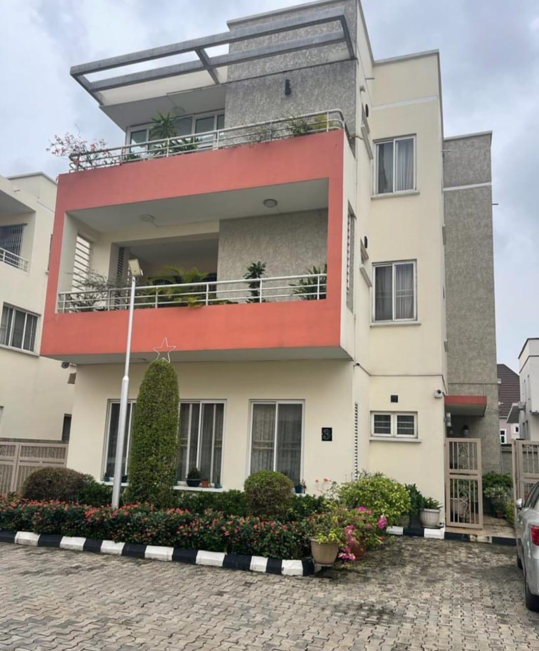 5-Bedroom Fully Detached House for Sale — Ikeja GRA 🏡✨