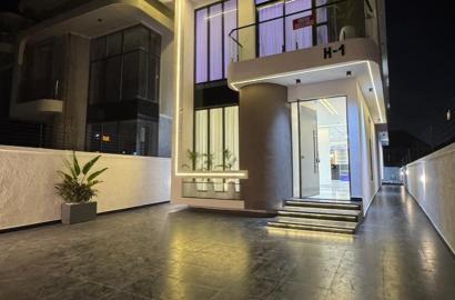 5-Bedroom House with Swimming Pool — Orchid Road 🌃🏊🔥