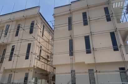 2-Bedroom Apartment with Swimming Pool — Coastal Road, Lekki 🏡