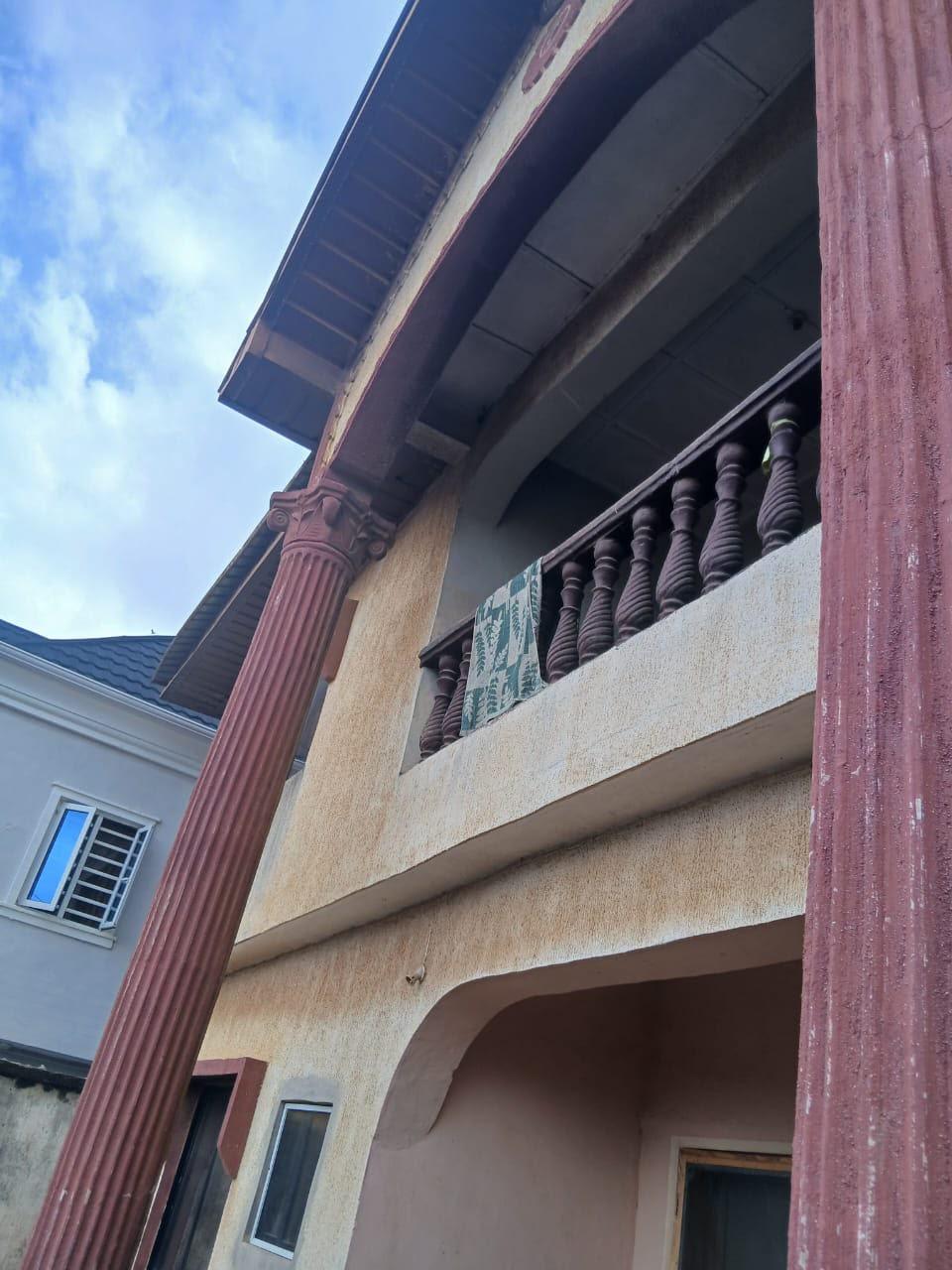 4 Units of 3-Bedroom Flats + 2 Mini Flats at Governor’s Road