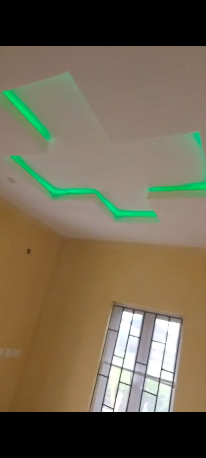 MINI FLAT MODERN HOUSE UPSTAIRS. BUCKNOR,