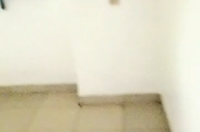 Spacious 2 bedroom flat Before nnpc round about junction ejigbo