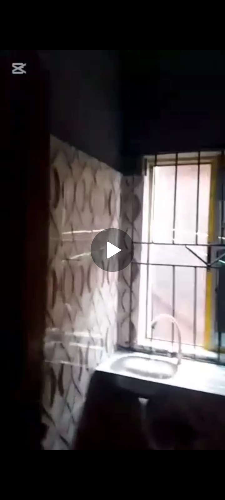 Mini flat @ailegun side.