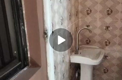 Very Spacious 3bedroom flat@ Bayowale Street Ago Palace