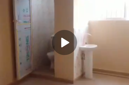 2bedroom flat @Olu Akinjiyan street  By Ronik Secondary school