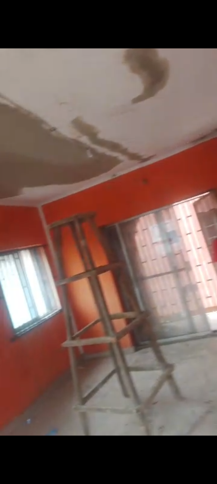 3 bedroom flat for 1.2m @ Ejigbo area.