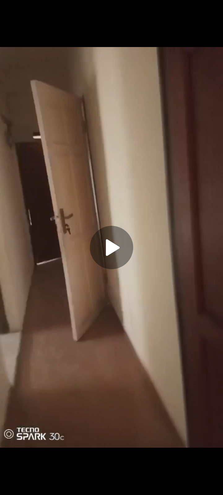 3 bedroom flat to let around nnpc bustop.