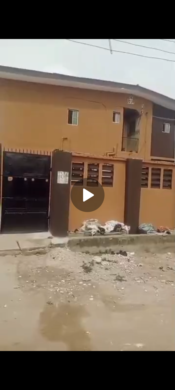 Newly renovated 2 blocks of 11 flats off Ijegun road Alimosho lagos