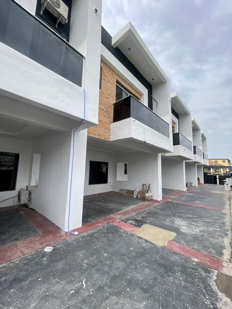 CONTEMPORARY 4 BED TERRACE DUPLEX @OLOGOLO, LEKKI