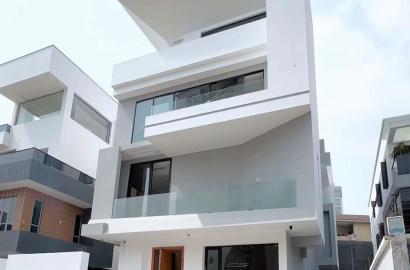 Newly Built 5 Bedroom fully Detached Duplex with BQ. @Old Ikoyi,Lagos.