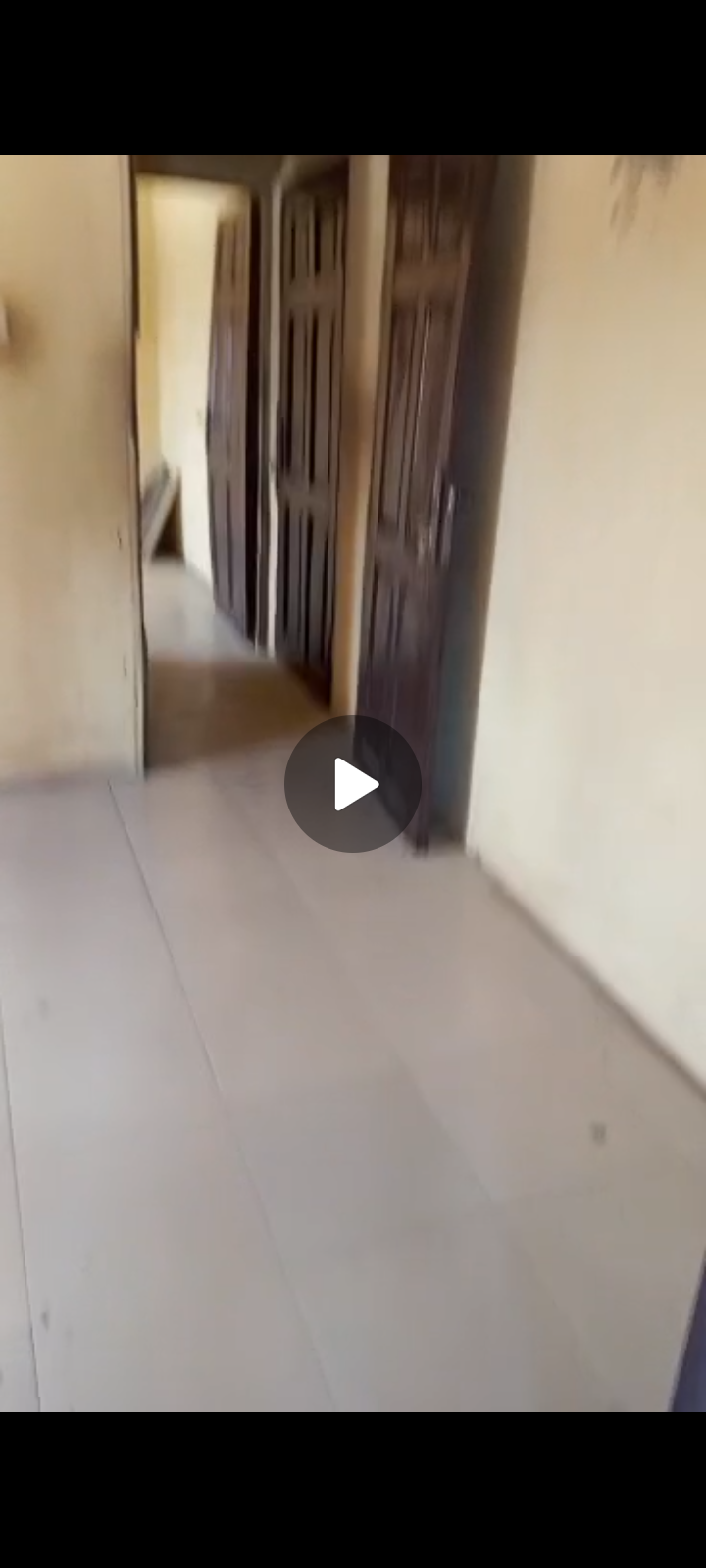 2bedroom apartment upstairs @Oke-afa street axis