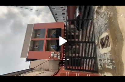 A very big space for office @Ifateludo Stret by Gtb main branch Off Diya Gbagada Lagos