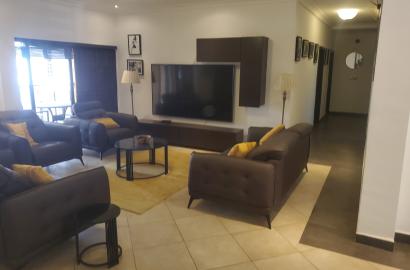 3-bedroom apartment and 1 study @Banana island road