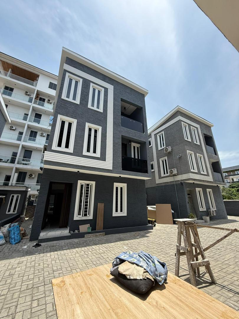 Newly magnificent 5Bedroom Terrace Duplex. @Ikate,Lekki Lagos
