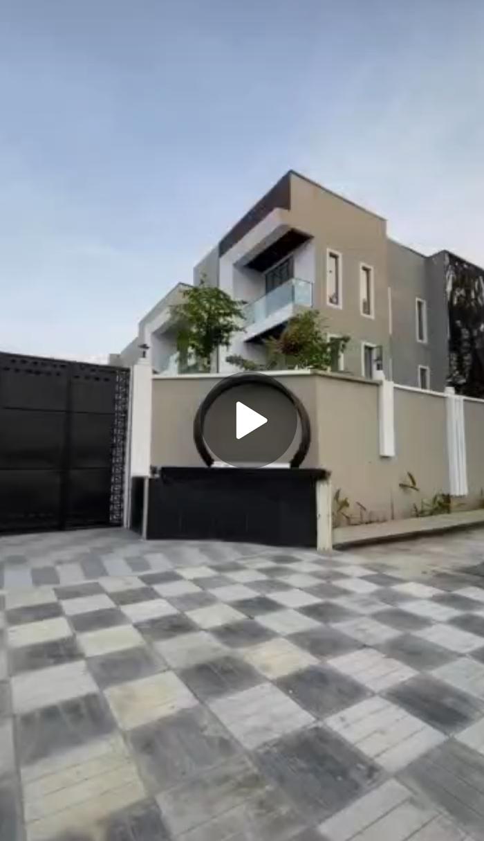 💎 Luxury 4-Bedroom Fully Detached Home + 2-Bedroom BQ | 📍Ikoyi, Lagos