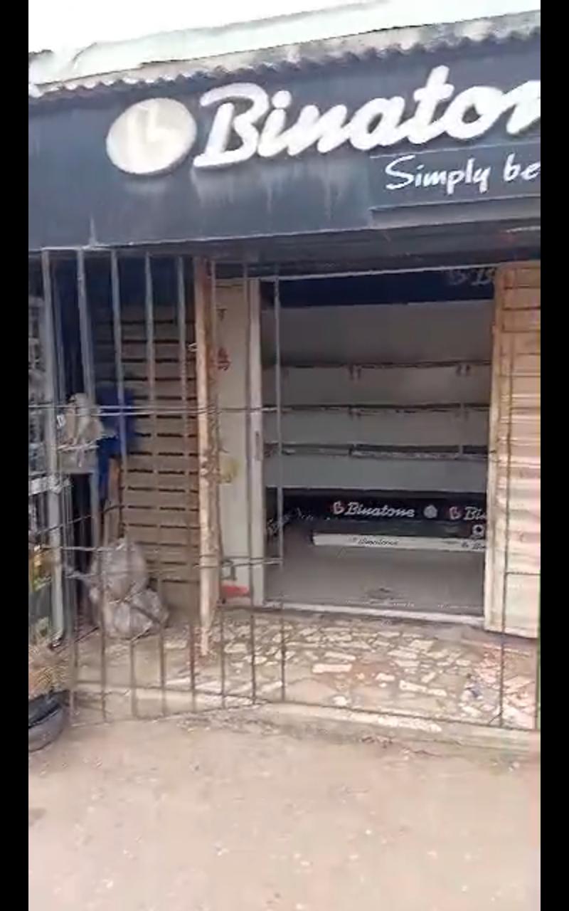 Shop with Extra Store @ Old Garage Junction, Ikotun
