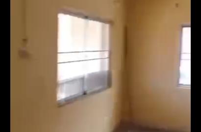 3-Bedroom Flat To Let at Toluwani Bus Stop, Ijegun