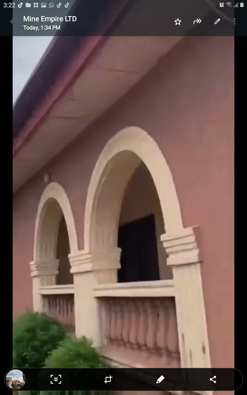 4-Bedroom Bungalow with 3 Sitting Rooms on 746sqm Full Plot For Sale at Off Idimu–Ikotun Road