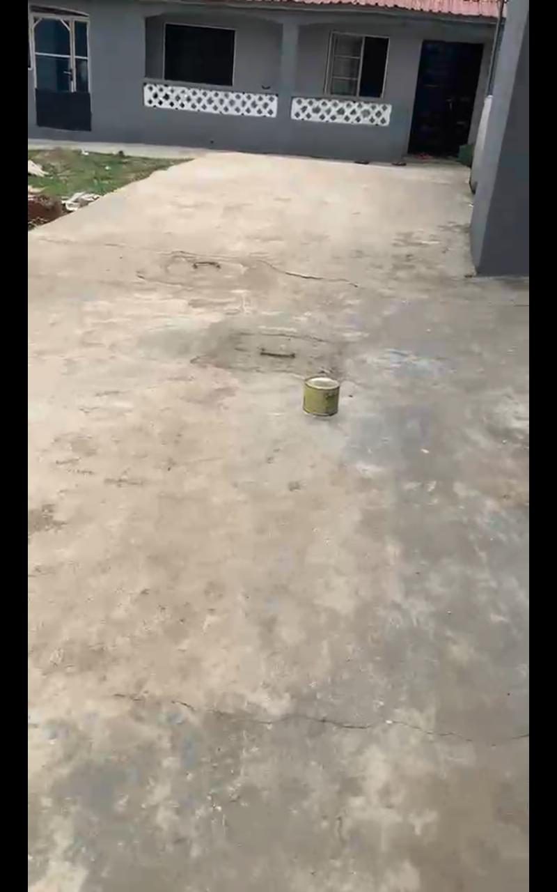 Room Self-Contain To Let at Jakande Estate