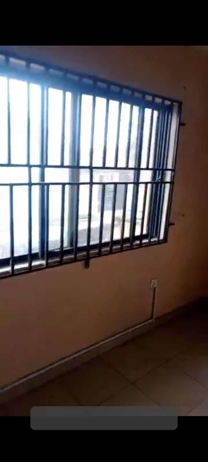 Decent 3 Bedroom Upstairs Flat – Medina Estate, Gbagada