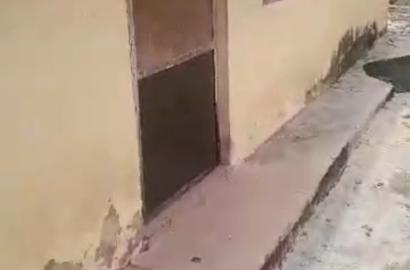 🏡 TO LET Neat Mini Flat 📍 Location: Oke-Afa, across close to Benson Akinyele Street, Lagos