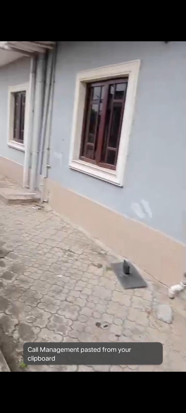 🏡 TO LET Spacious 3-Bedroom Flat 📍 Location: Runview, Ajao Estate, Lagos
