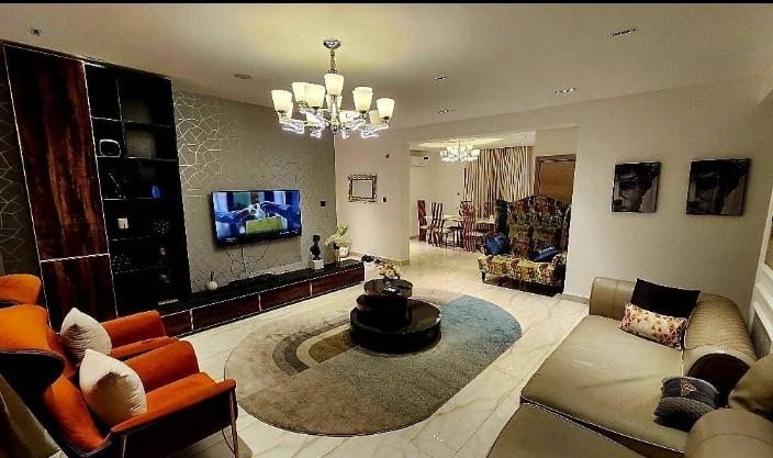 TO LET AT BANANA ISLAND IKOYI LAGOS