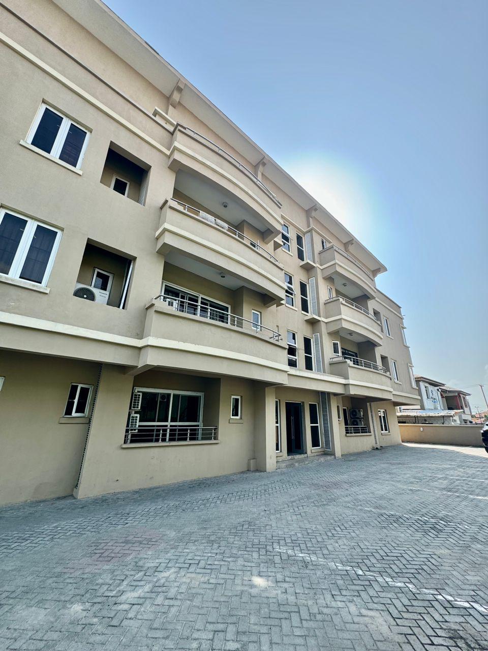 Ultra-Luxury 3-Bedroom Serviced Penthouse + 2-Room BQ – Lekki Phase 1