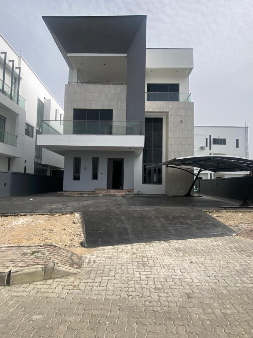 Ultra-Modern 5-Bedroom Detached Duplex with Cinema & Pool @ Ikate, Lekki