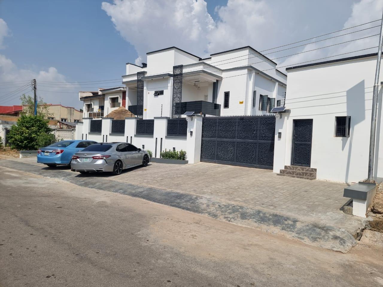 4-Bedrooms Detached Duplex
