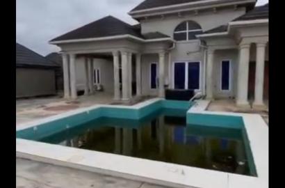 5-Bedroom Fully Detached Bungalow with Swimming Pool at Jakande/Isolo