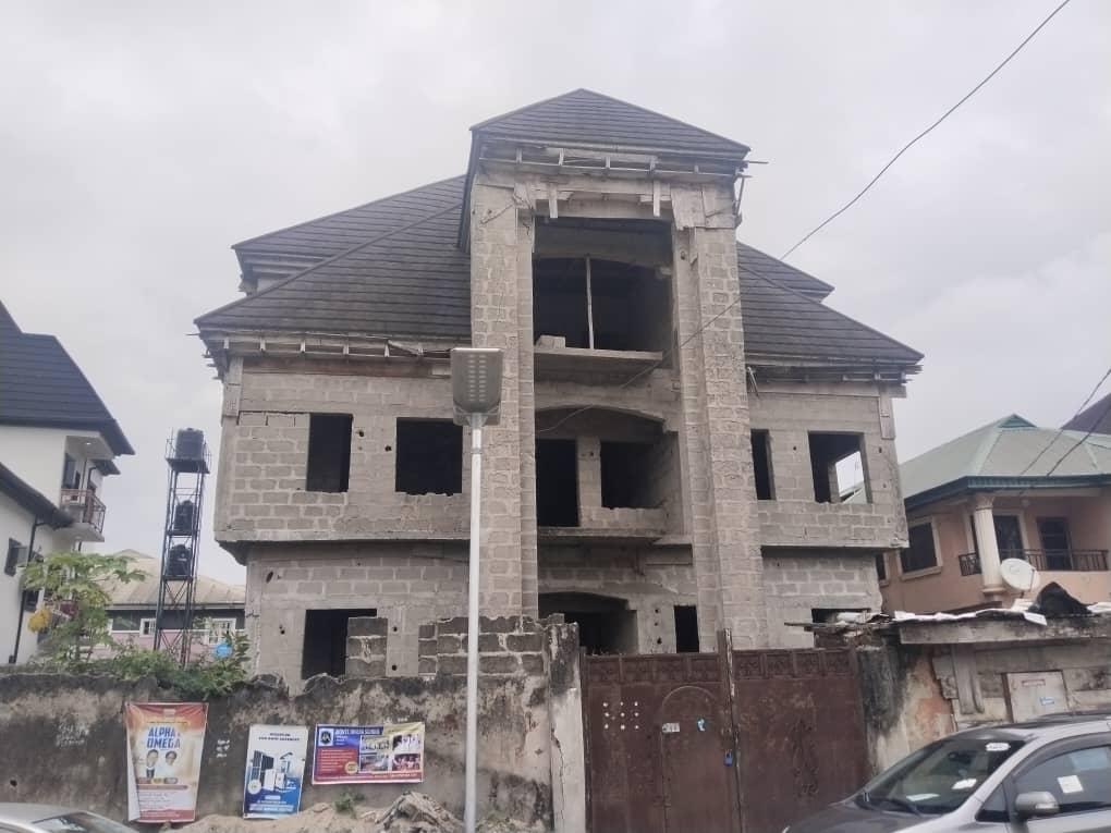 Uncompleted 5-Bedroom Duplex & 3 Units of 2-Bedroom Flats | Greenfield Estate, Ago Palace