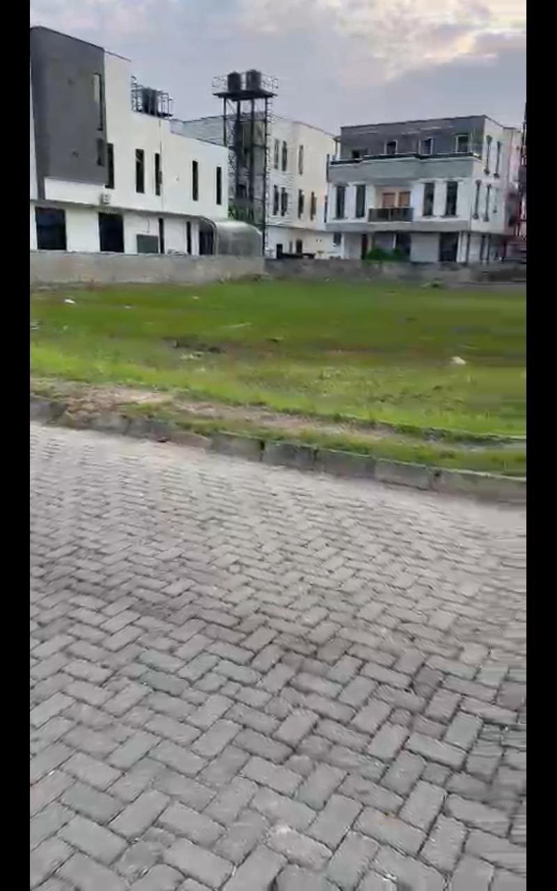 600SQM and 800SQM Corner Piece Land for Sale in a Structured Estate, Orchid