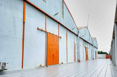48,000sqm (12 Acres) Commercial Property with Warehouses & Office Blocks for Sale on Acme Road, Ikeja