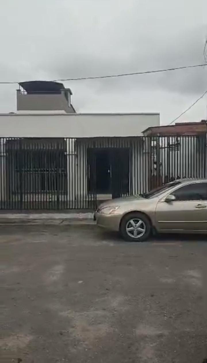 Detached Bungalow with Open Plan Space for Commercial Lease in Surulere